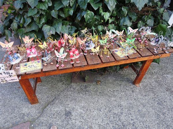 湯布院湯の坪街道(由布見通)：好玩.. 好吃.. 好好逛...    の湯布院町