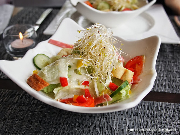 米克諾斯花園餐廳：【食記】田野中的失落莊園 @ 南投-中興新村-Mykonos 米克諾斯-經典品味花園