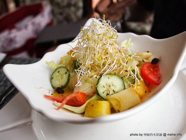 米克諾斯花園餐廳：【食記】田野中的失落莊園 @ 南投-中興新村-Mykonos 米克諾斯-經典品味花園