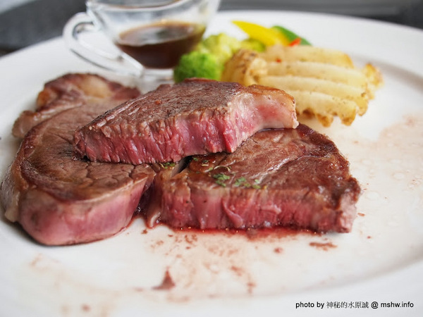 米克諾斯花園餐廳：【食記】田野中的失落莊園 @ 南投-中興新村-Mykonos 米克諾斯-經典品味花園