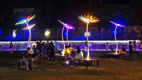 【2019澎湖國際海灣燈光節】15米大鯨魚主燈、400米星空虹橋,詳細內容介紹,完整拍攝體驗分享