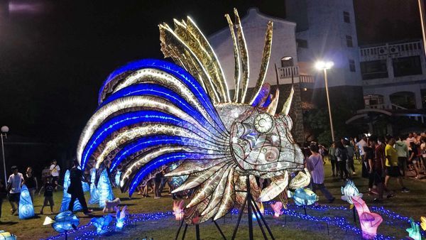 【2019澎湖國際海灣燈光節】15米大鯨魚主燈、400米星空虹橋,詳細內容介紹,完整拍攝體驗分享