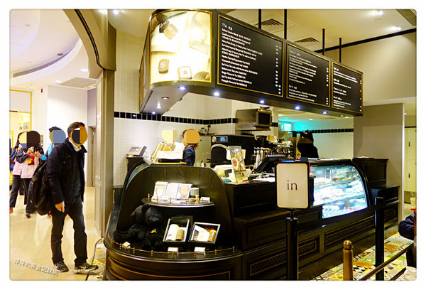 Agnes b Cafe ~ 季節限定草莓卡士達酥派+玫瑰拿鐵 - 捷運101/世貿站