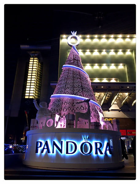 Agnes b Cafe ~ 季節限定草莓卡士達酥派+玫瑰拿鐵 - 捷運101/世貿站