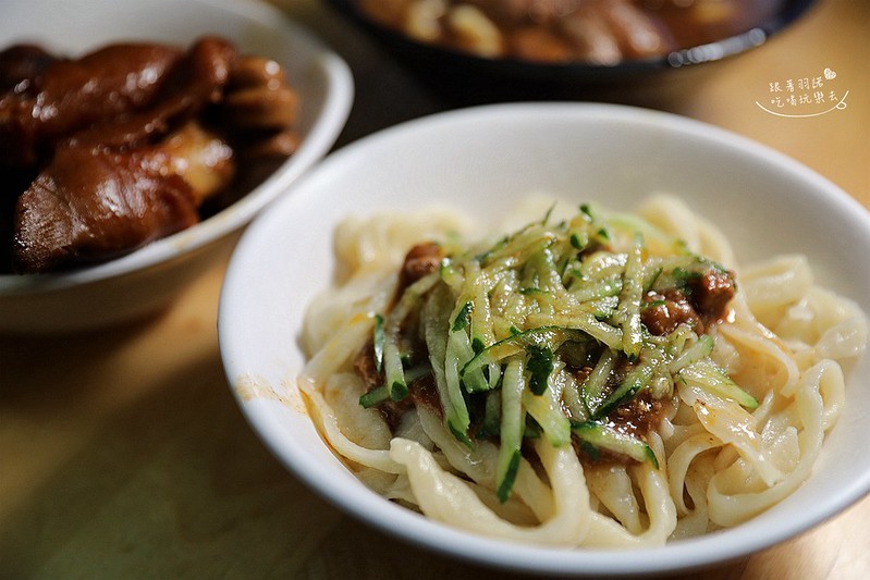 信維市場山東老鄒刀切麵18