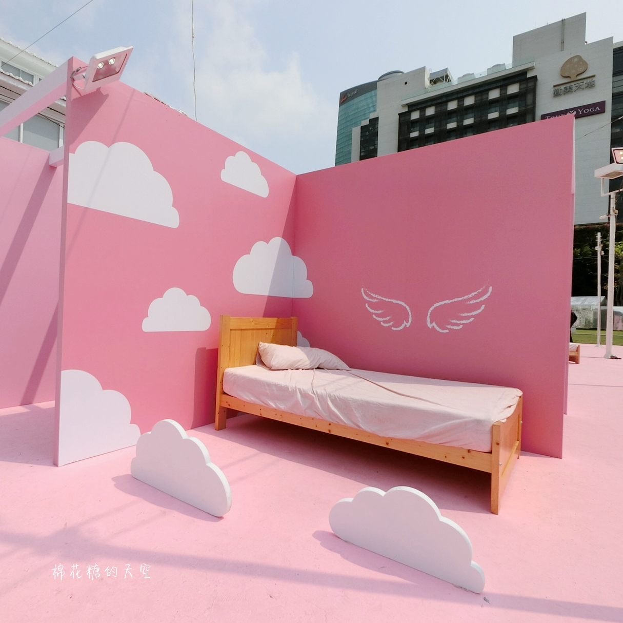 台中最新IG打卡景點-勤美術館2018粉紅現象滿滿少女心阿！