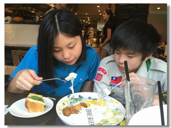 IMG_0672.jpg IMG_0672.jpg