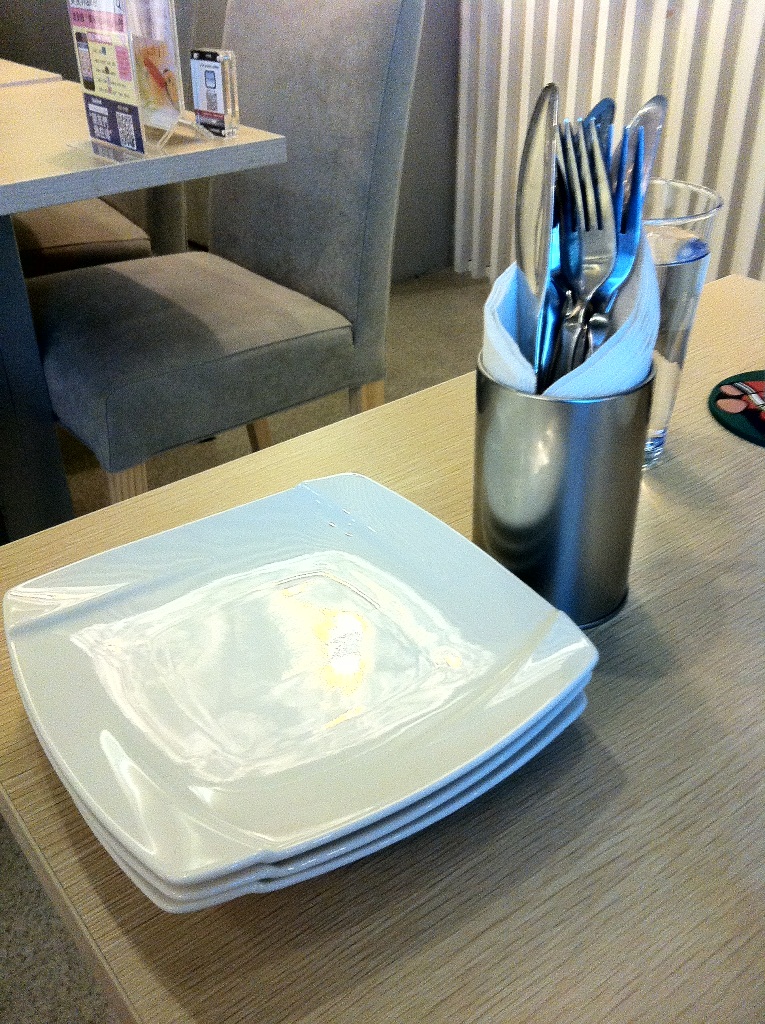 溫暖的壁爐哪裡找！？東區甜美二樓空間【ukismile】