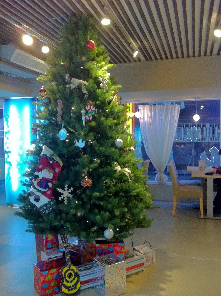 溫暖的壁爐哪裡找！？東區甜美二樓空間【ukismile】