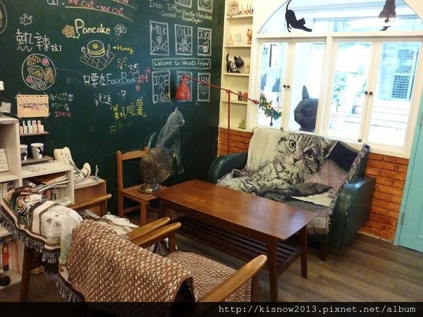 貓咪10-店內.JPG