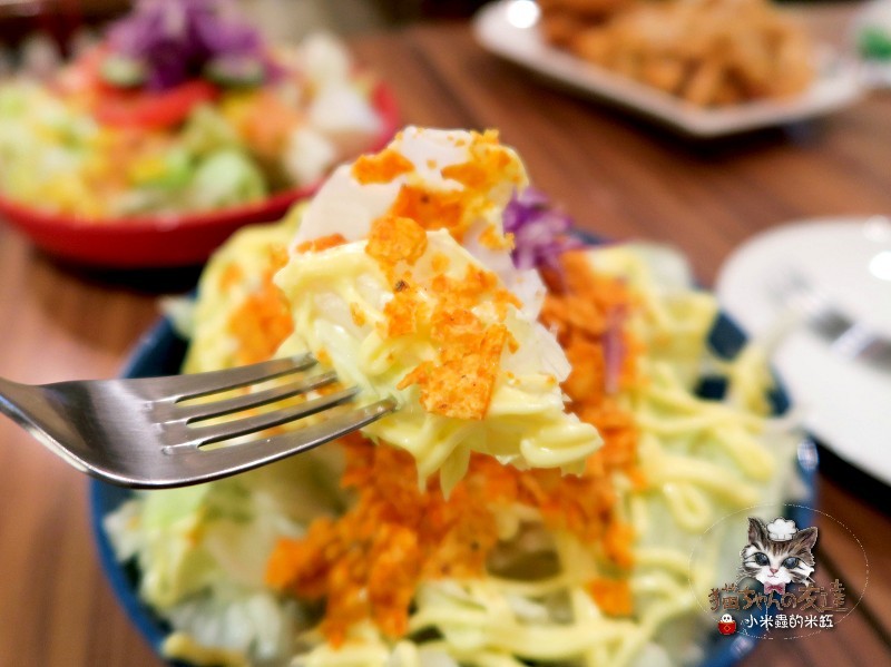 【捷運忠孝復興站】貓咪先生的朋友 ~美式早午餐/下午茶，有貓咪坐鎮的可愛小店♥