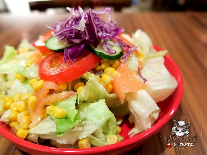 【捷運忠孝復興站】貓咪先生的朋友 ~美式早午餐/下午茶，有貓咪坐鎮的可愛小店♥