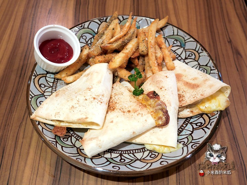 【捷運忠孝復興站】貓咪先生的朋友 ~美式早午餐/下午茶，有貓咪坐鎮的可愛小店♥