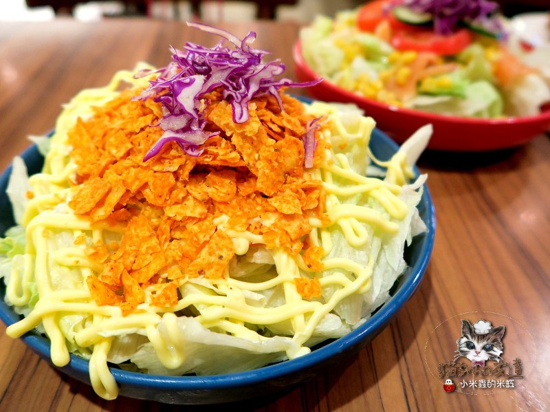 【捷運忠孝復興站】貓咪先生的朋友 ~美式早午餐/下午茶，有貓咪坐鎮的可愛小店♥