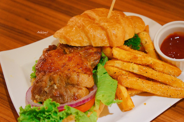 cm20170718___0bc7e5fe8f47f6f8feb5f1d0645