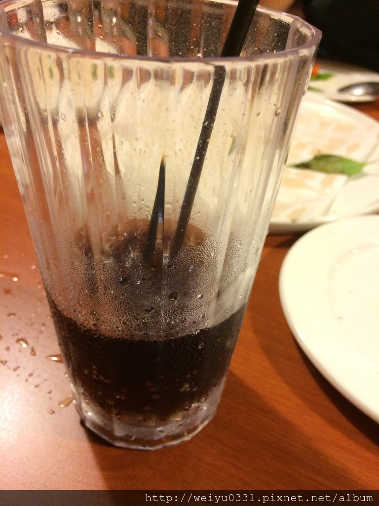 中山站超人氣美食新發現、義大利麵超夠味－《Vasa Pizzeria 瓦薩比薩》(中山店)