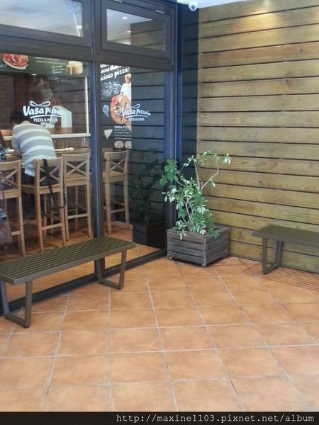 CYMERA_20140525_134008.jpg CYMERA_20140525_134008.jpg