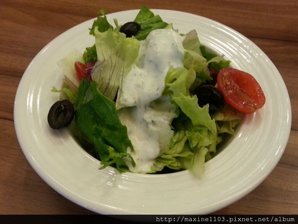 CYMERA_20140525_123008.jpg CYMERA_20140525_123008.jpg