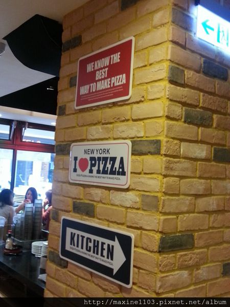 CYMERA_20140525_133926.jpg CYMERA_20140525_133926.jpg