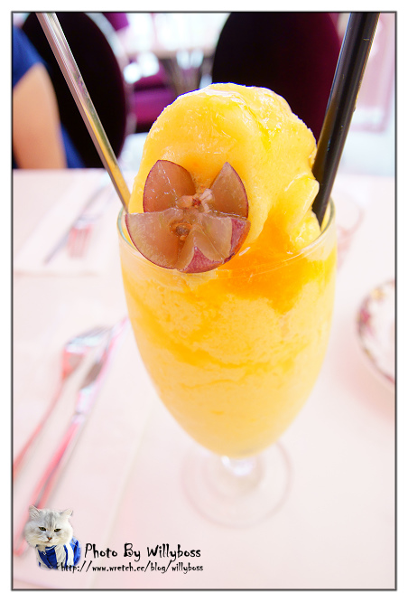 試吃－粉紅夢幻少女風 愛麗絲咖啡(台北信義區)