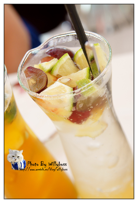 試吃－粉紅夢幻少女風 愛麗絲咖啡(台北信義區)