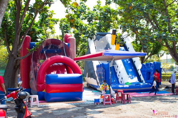 南州糖廠:屏東︱台糖南州觀光糖廠 100元玩一整天的充氣滑梯,冷門景點不用人擠人! 南州糖廠:屏東︱台糖南州觀光糖廠 100元玩一整天的充氣滑梯,冷門景點不用人擠人!