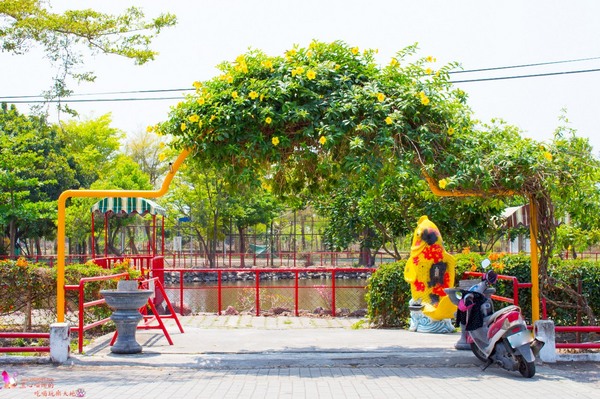 南州糖廠:屏東︱台糖南州觀光糖廠 100元玩一整天的充氣滑梯,冷門景點不用人擠人! 南州糖廠:屏東︱台糖南州觀光糖廠 100元玩一整天的充氣滑梯,冷門景點不用人擠人!