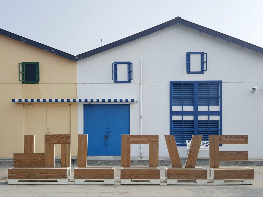 26609838_1805029902840981_206529943_o-1