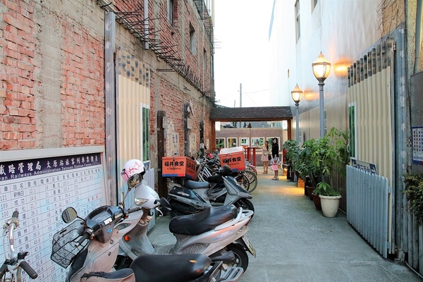 福井食堂：【彰化社頭景點】福井食堂~火車主題特色餐廳，鐵道文物館，情境模擬攝影拍照區