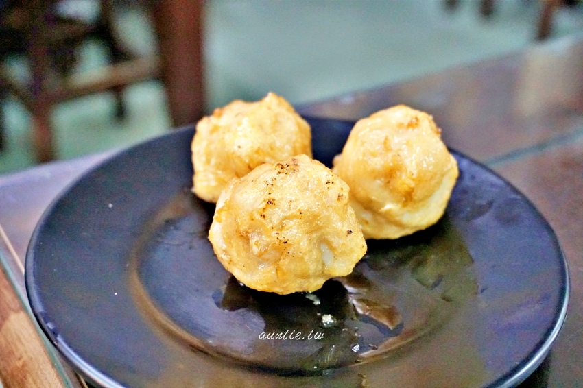 【澎湖】馬路益燒肉飯 甜鹹口味燒肉飯 在地推薦冷氣超強巷子內美食 - 水晶安蹄 不務正業過生活