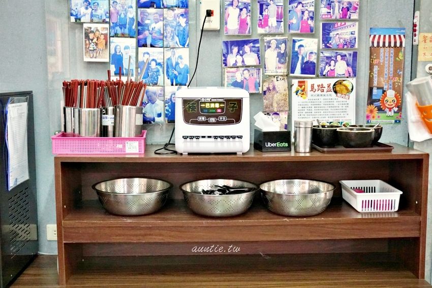 【澎湖】馬路益燒肉飯 甜鹹口味燒肉飯 在地推薦冷氣超強巷子內美食 - 水晶安蹄 不務正業過生活