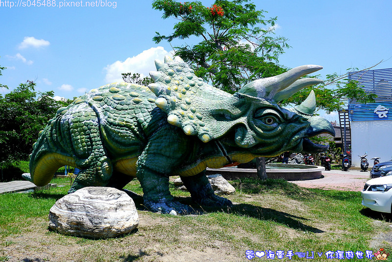 【屏東▍親子餐廳】台灣牛四學士姊妹牛肉麵♥來墾丁都會經過,肚子餓不訪來一碗牛肉麵吧!!