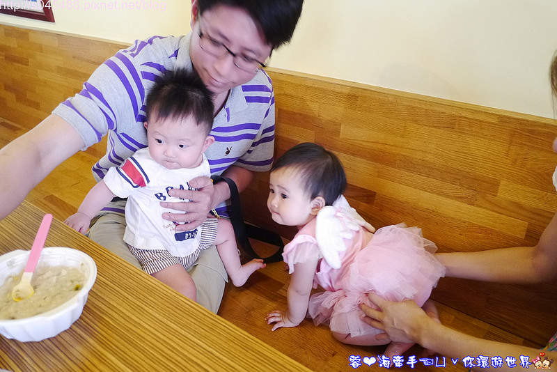 【屏東▍親子餐廳】台灣牛四學士姊妹牛肉麵♥來墾丁都會經過,肚子餓不訪來一碗牛肉麵吧!!