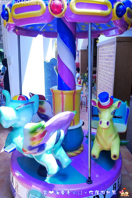 【屏東▍親子餐廳】台灣牛四學士姊妹牛肉麵♥來墾丁都會經過,肚子餓不訪來一碗牛肉麵吧!!