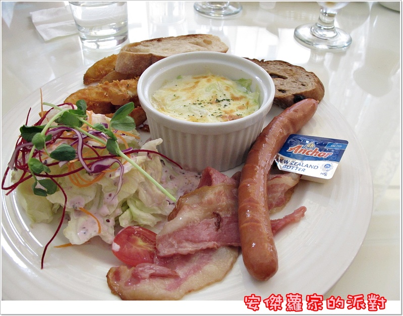 ＊宮殿氣勢－安傑蘿家的派對