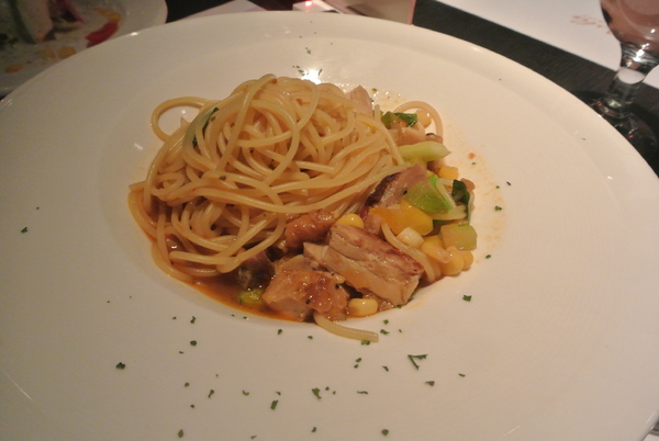 La gondola宮都拉義式主題餐廳:氣氛佳~口味佳~服務也不賴~好吃高級義大利麵~ La gondola宮都拉義式主題餐廳:氣氛佳~口味佳~服務也不賴~好吃高級義大利麵~