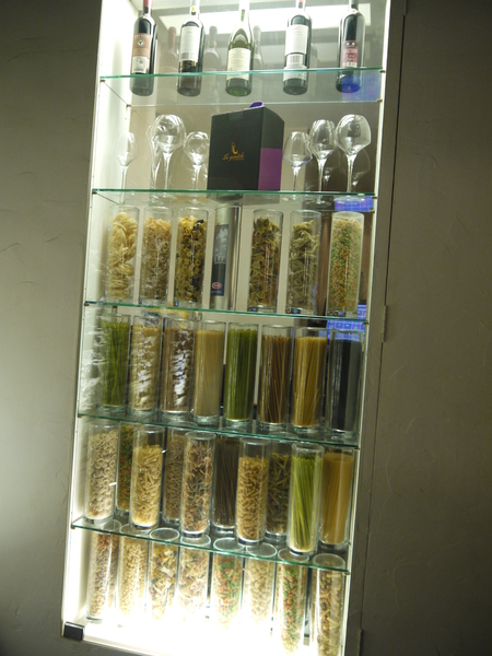 La gondola宮都拉義式主題餐廳:氣氛佳~口味佳~服務也不賴~好吃高級義大利麵~ La gondola宮都拉義式主題餐廳:氣氛佳~口味佳~服務也不賴~好吃高級義大利麵~