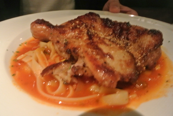 La gondola宮都拉義式主題餐廳:氣氛佳~口味佳~服務也不賴~好吃高級義大利麵~ La gondola宮都拉義式主題餐廳:氣氛佳~口味佳~服務也不賴~好吃高級義大利麵~