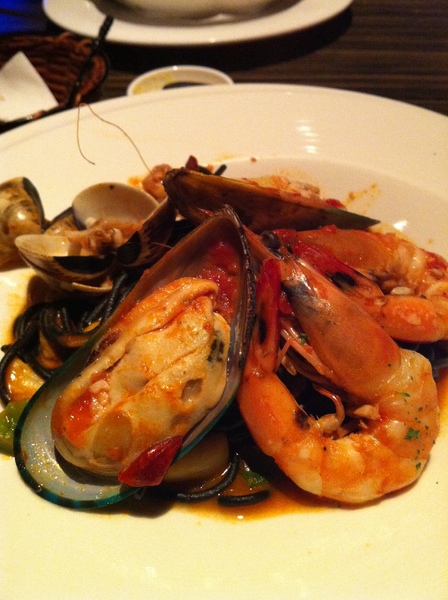 La gondola宮都拉義式主題餐廳:氣氛佳~口味佳~服務也不賴~好吃高級義大利麵~ La gondola宮都拉義式主題餐廳:氣氛佳~口味佳~服務也不賴~好吃高級義大利麵~