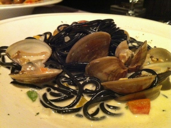 La gondola宮都拉義式主題餐廳:氣氛佳~口味佳~服務也不賴~好吃高級義大利麵~ La gondola宮都拉義式主題餐廳:氣氛佳~口味佳~服務也不賴~好吃高級義大利麵~