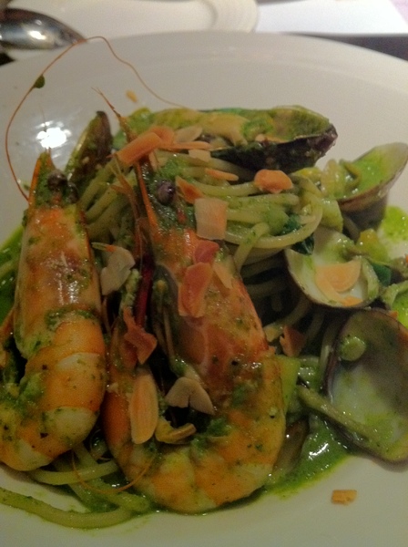 La gondola宮都拉義式主題餐廳:氣氛佳~口味佳~服務也不賴~好吃高級義大利麵~ La gondola宮都拉義式主題餐廳:氣氛佳~口味佳~服務也不賴~好吃高級義大利麵~