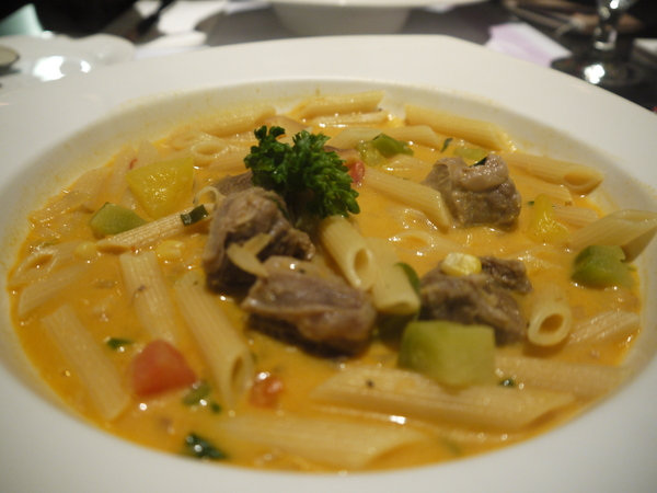 La gondola宮都拉義式主題餐廳:氣氛佳~口味佳~服務也不賴~好吃高級義大利麵~ La gondola宮都拉義式主題餐廳:氣氛佳~口味佳~服務也不賴~好吃高級義大利麵~