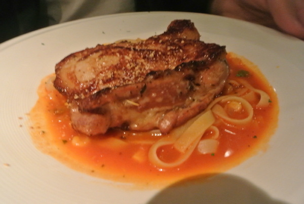 La gondola宮都拉義式主題餐廳:氣氛佳~口味佳~服務也不賴~好吃高級義大利麵~ La gondola宮都拉義式主題餐廳:氣氛佳~口味佳~服務也不賴~好吃高級義大利麵~