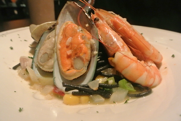 La gondola宮都拉義式主題餐廳:氣氛佳~口味佳~服務也不賴~好吃高級義大利麵~ La gondola宮都拉義式主題餐廳:氣氛佳~口味佳~服務也不賴~好吃高級義大利麵~