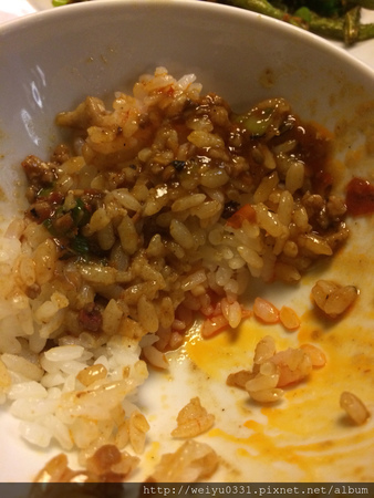 超開胃！東區Bistro 98辣味美食、捷運忠孝復興人氣料理－《開飯川食堂》