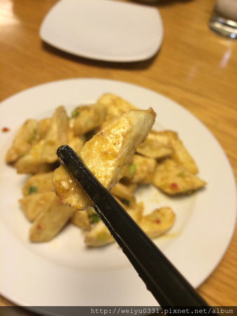 超開胃！東區Bistro 98辣味美食、捷運忠孝復興人氣料理－《開飯川食堂》