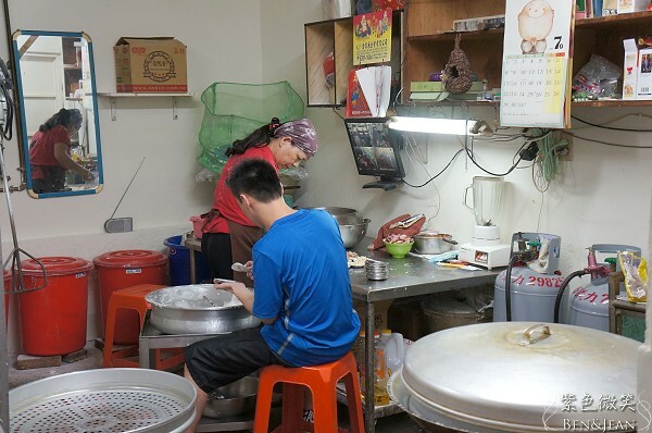 南投埔里阿菊肉圓！肉圓二吃圓配獨門辣醬，筍丁內餡超滿足。