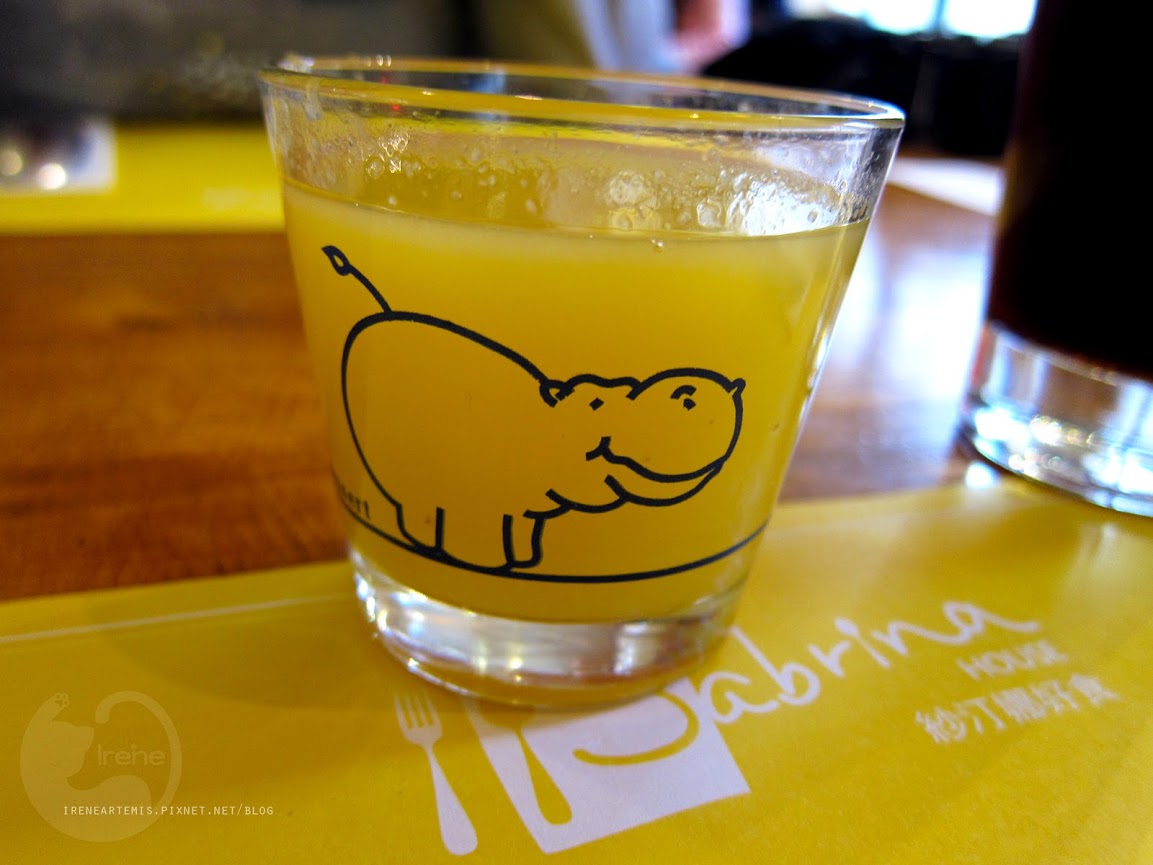 台北中山區 | Sabrina House 紗汀娜好食 .婚紗街隱藏版好吃早午餐名店