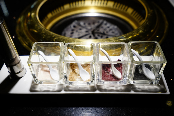 塩選輕塩風燒肉(公益店)：塩選輕塩風燒肉-公益店-禪境中優雅享受燒肉的極緻精神