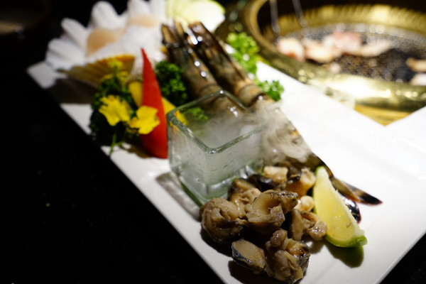 塩選輕塩風燒肉(公益店)：塩選輕塩風燒肉-公益店-禪境中優雅享受燒肉的極緻精神